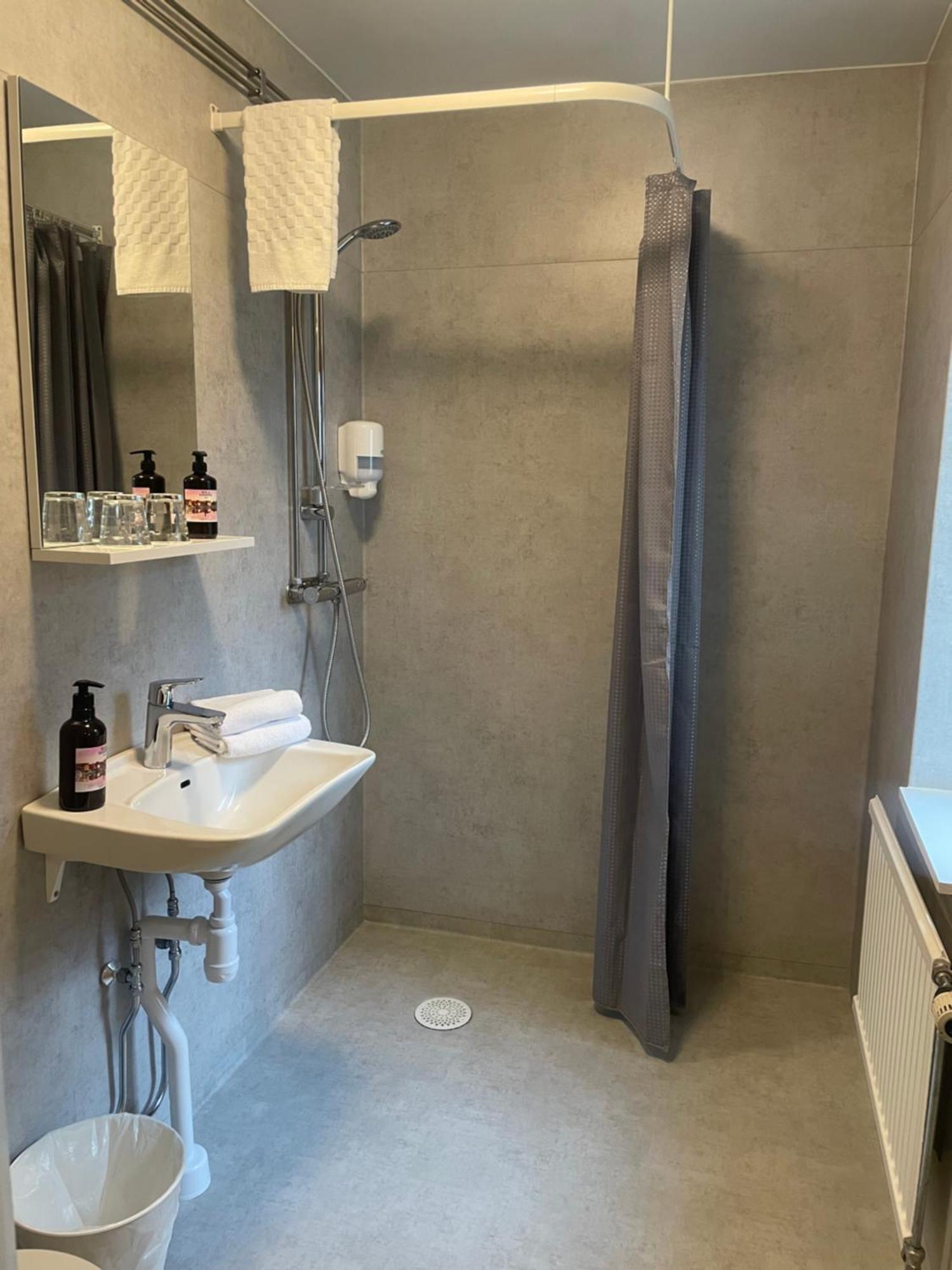Hotell Briggen I Огус Екстер'єр фото